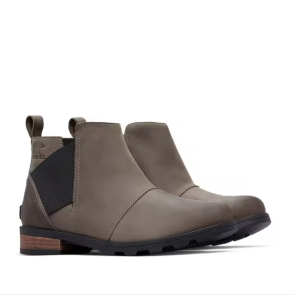Sorel Shoes - Sorel Emelie Chelsea Boots Bootie Quarry Black size 7.5 NEW!